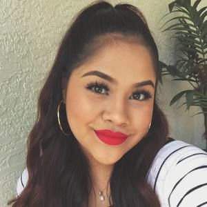 Meet your Posher, Gaby